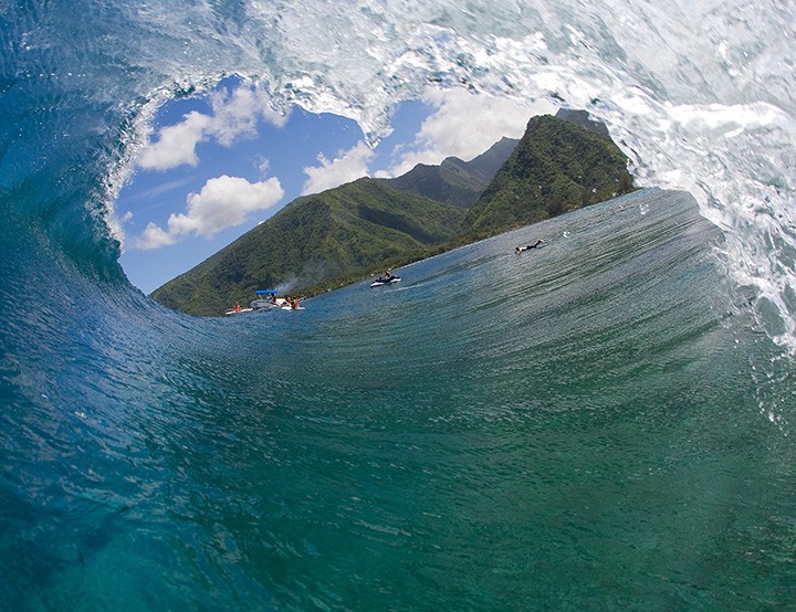 teahupoo billabong pro