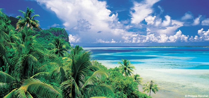 The magic lagoon of Maupiti